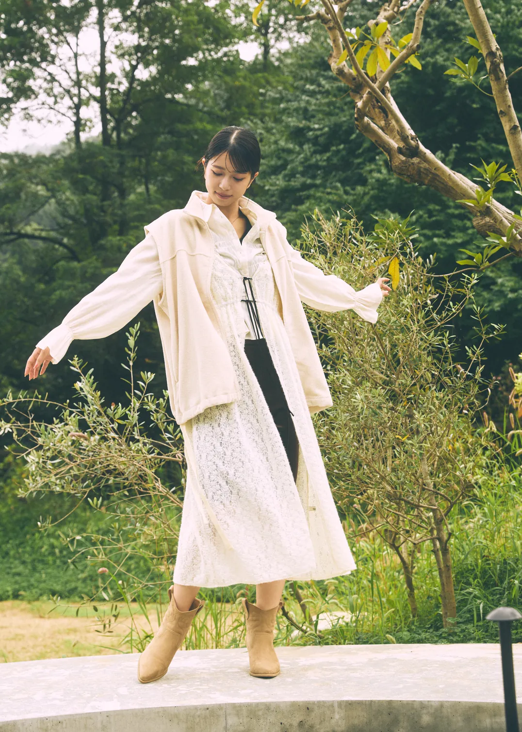 LOOK 04