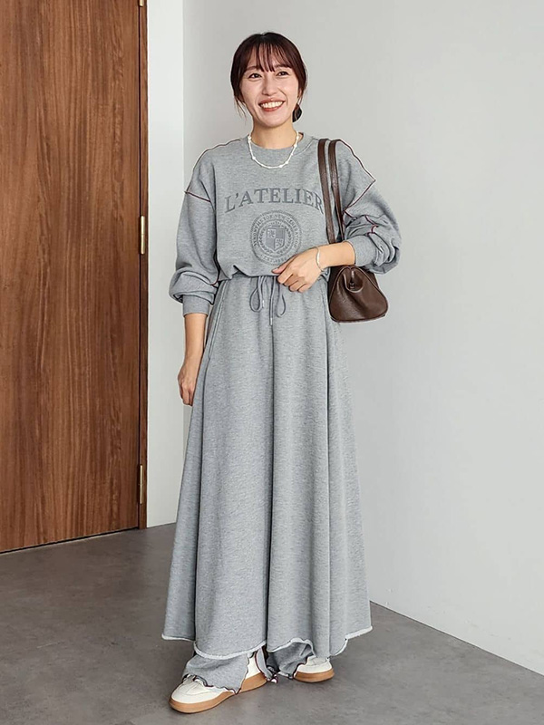 ボトムスレイヤードで脱部屋着なスウェットのセットアップコーデ| 気温10度　服装