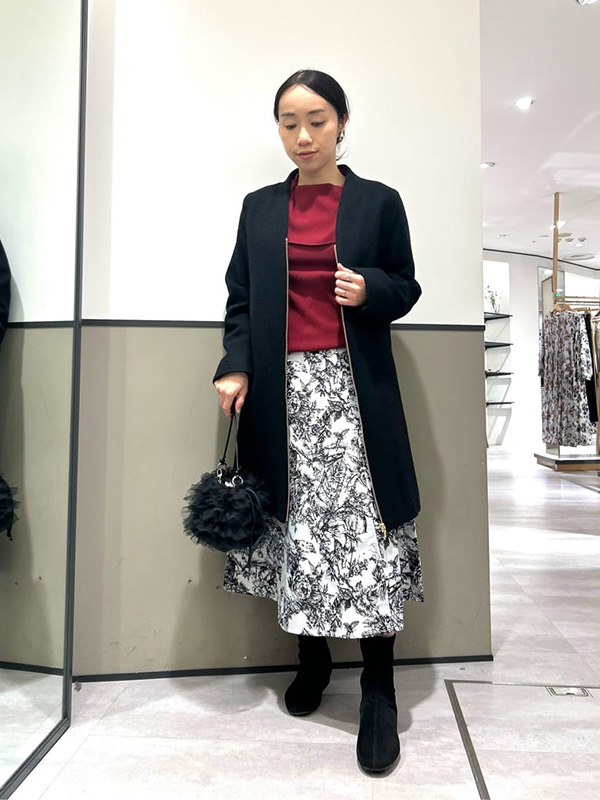大人レッドが洗練＆上品なアクセントを作るきれいめデートスタイル | 冬服 レディース