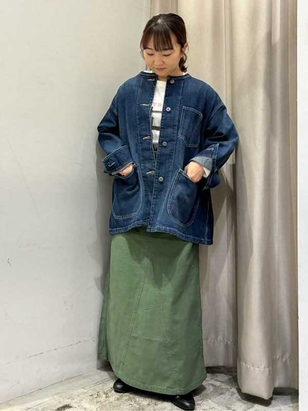 スカート合わせで女性らしさが香る春のワークスタイル | 14度 服装