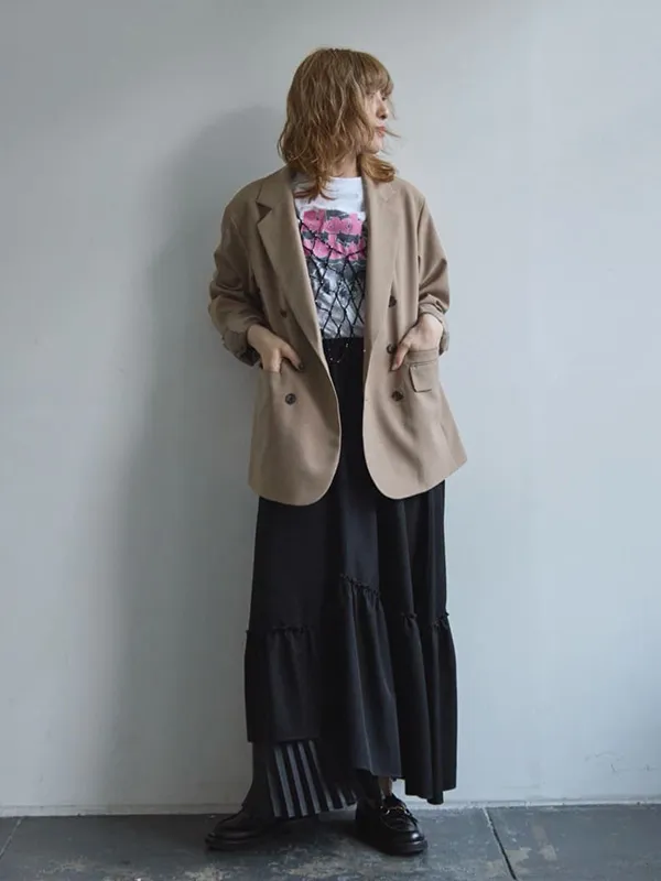 オーバーサイズのダブルジャケットはカジュアルコーデとも好相性 | 春 コーデ