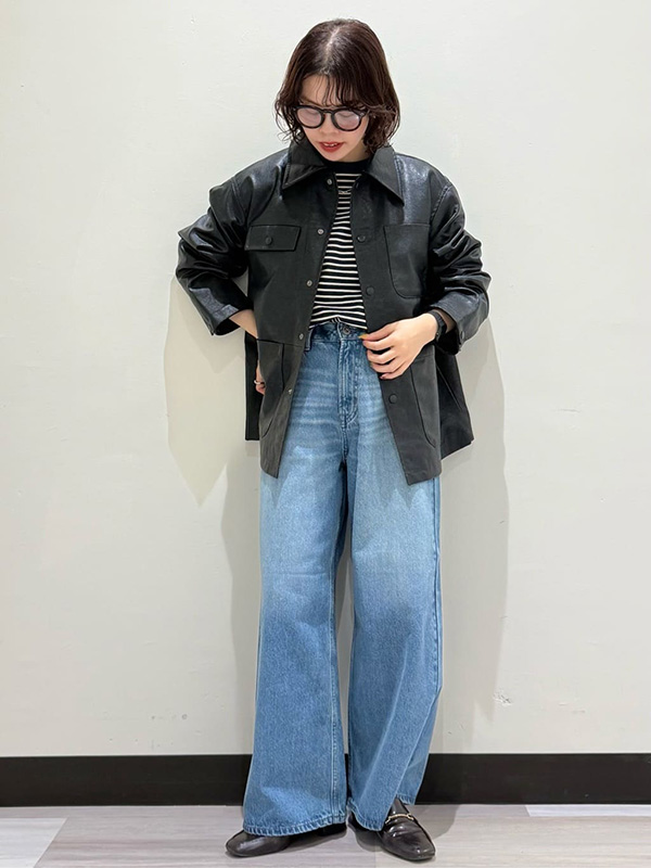 王道デニムカジュアルをレザージャケットで今っぽく格上げ | 気温10度 服装