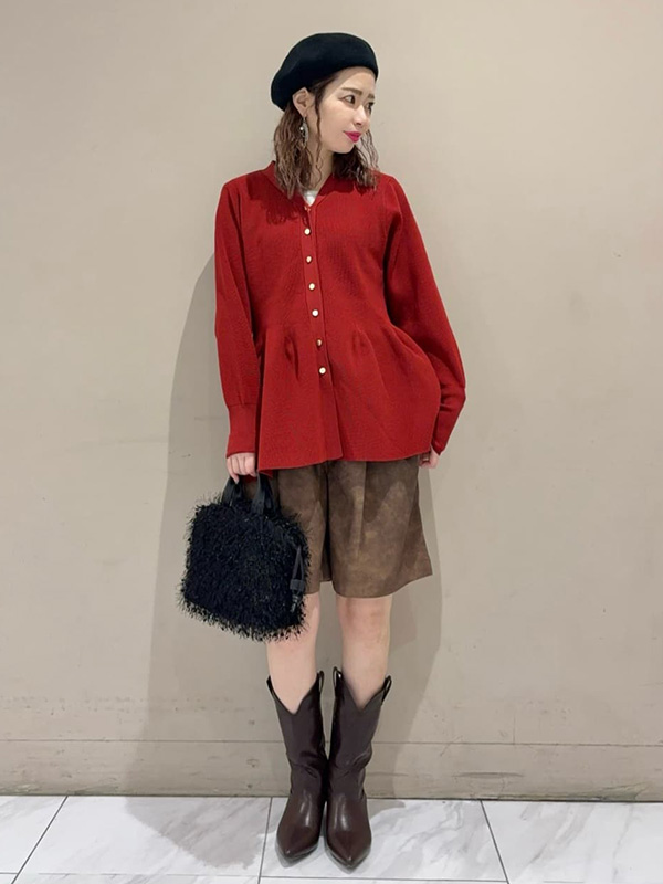 デザインカーディガンを主役にしたトレンド満載コーデ | 17度 服装