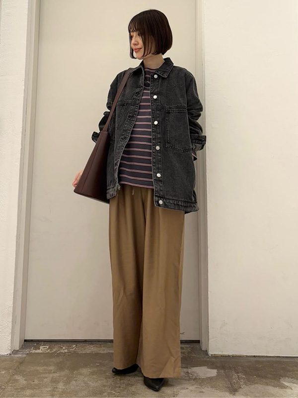 定番デニムジャケットはビッグシルエットでアップデート | 17度 服装