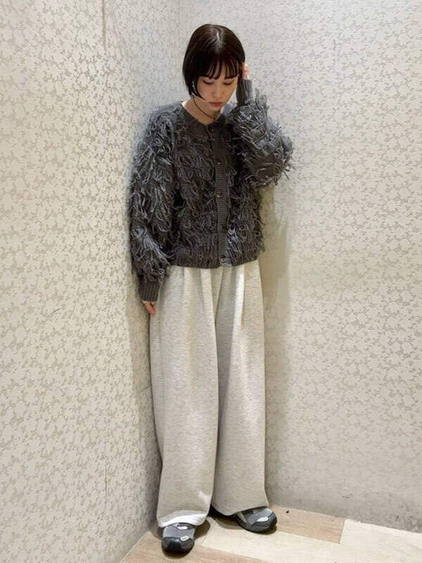 旬な素材やシルエットで今シーズンらしさを出したリラクシーコーデ | 17度 服装