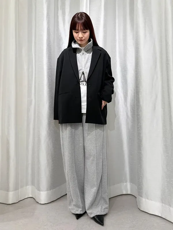 奥行きのあるレイヤードでつくるリラクシー＆モードな洗練スタイル | 17度 服装