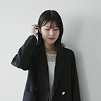 MOMOKA 身長162cm ｜気温23度の服装はコレ！最高/最低23度別の正解コーデ【2026年最新】｜ストライプクラブ