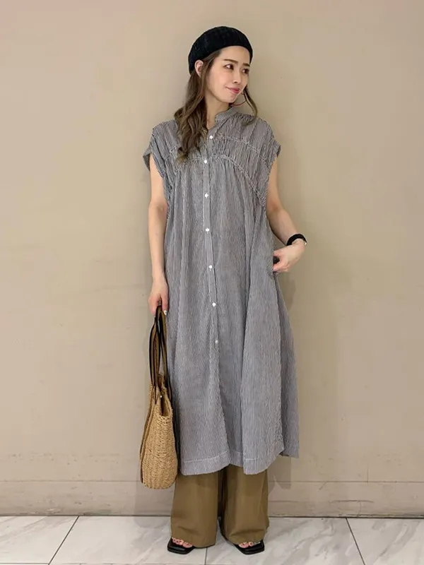 穿くことで涼しくほっそり見えする機能性パンツ×ワンピースのレイヤード | 28度服装