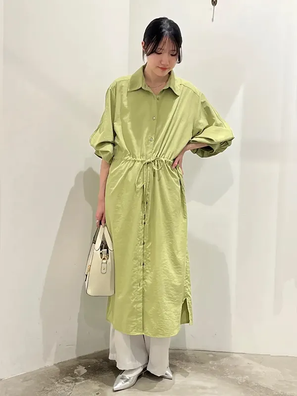 着映えもおしゃれさもライムグリーンのワンピースで一挙両得 | 春 夏 ワンピース コーデ