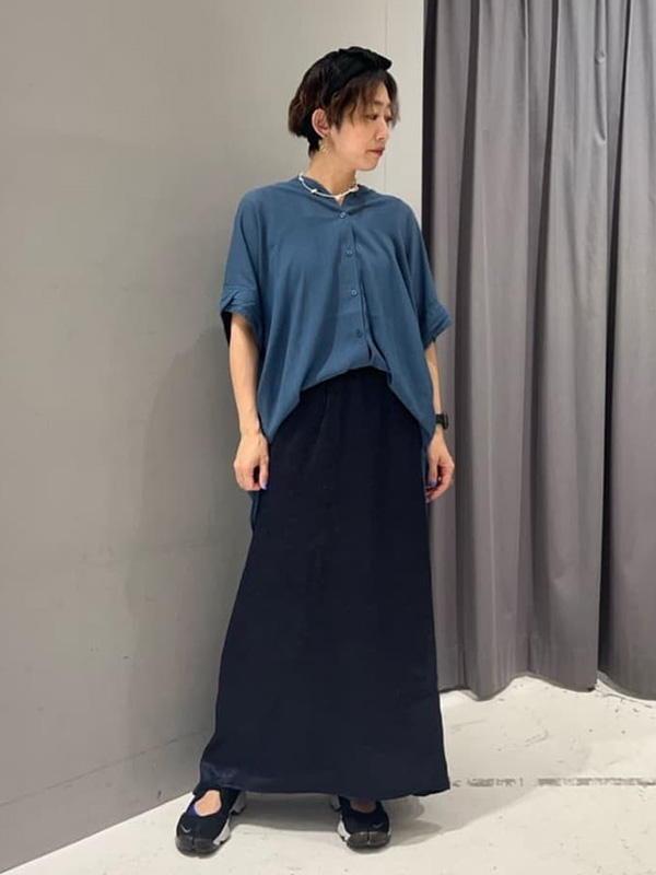 楽なのにきれいが叶うロングスカートで作る洗練リラックスカジュアル | 夏コーデレディース