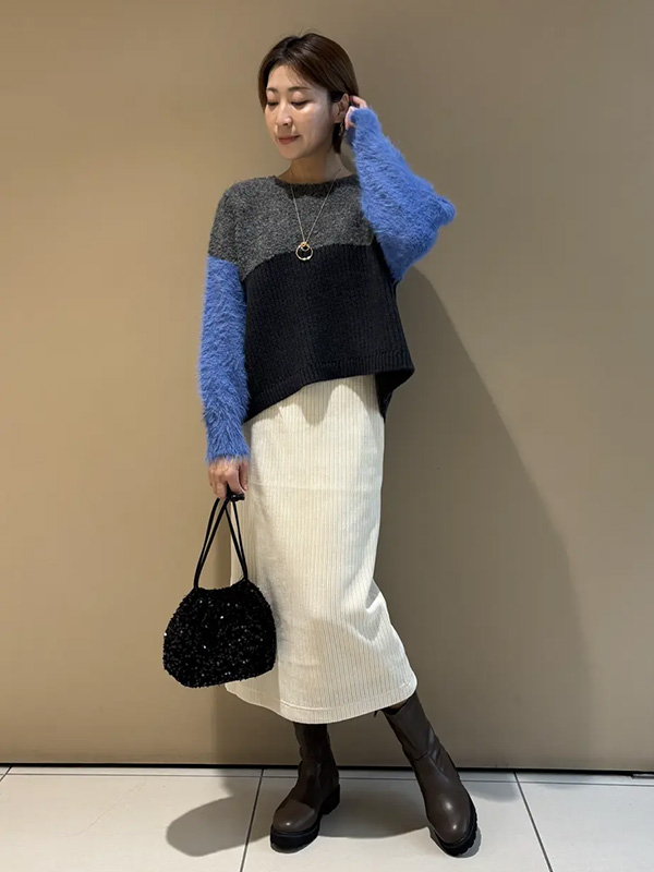 冬ムードを存分に感じさせてくれるコーデュロイスカート | 冬服 レディース