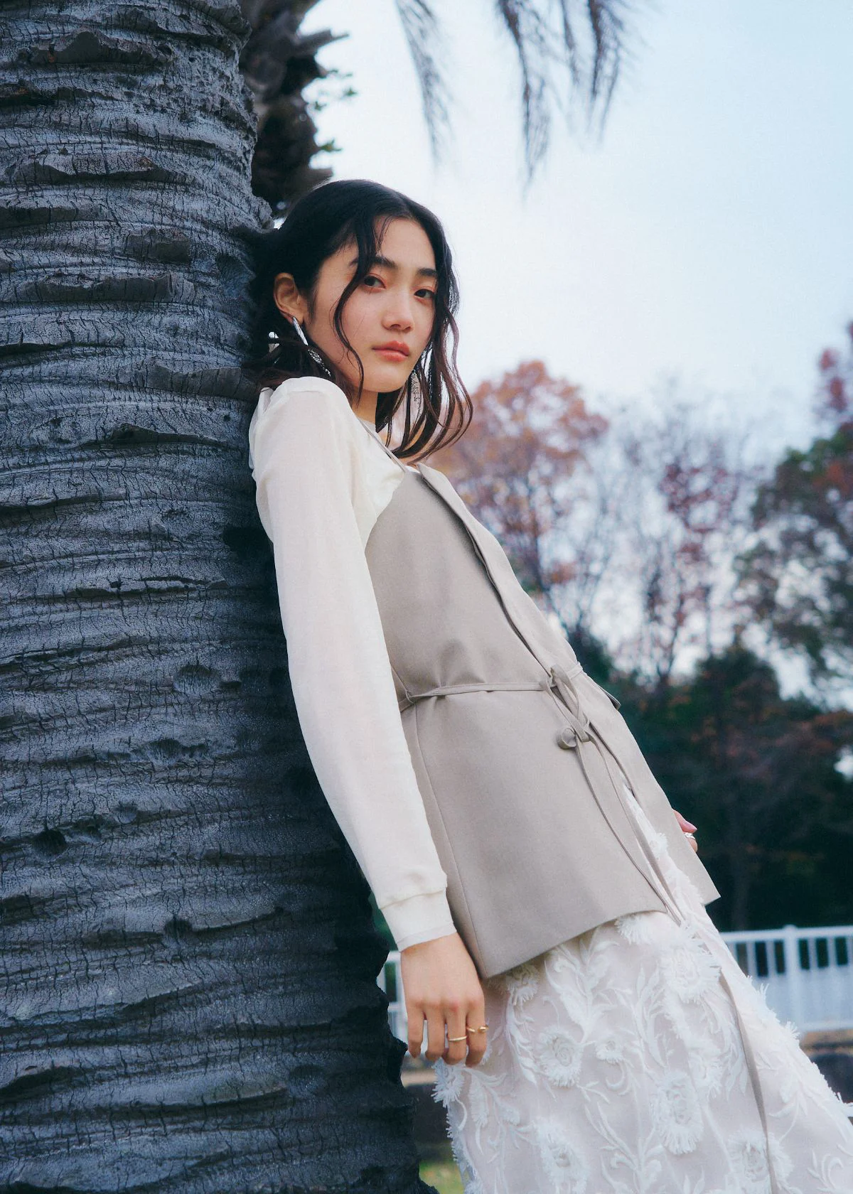 look04