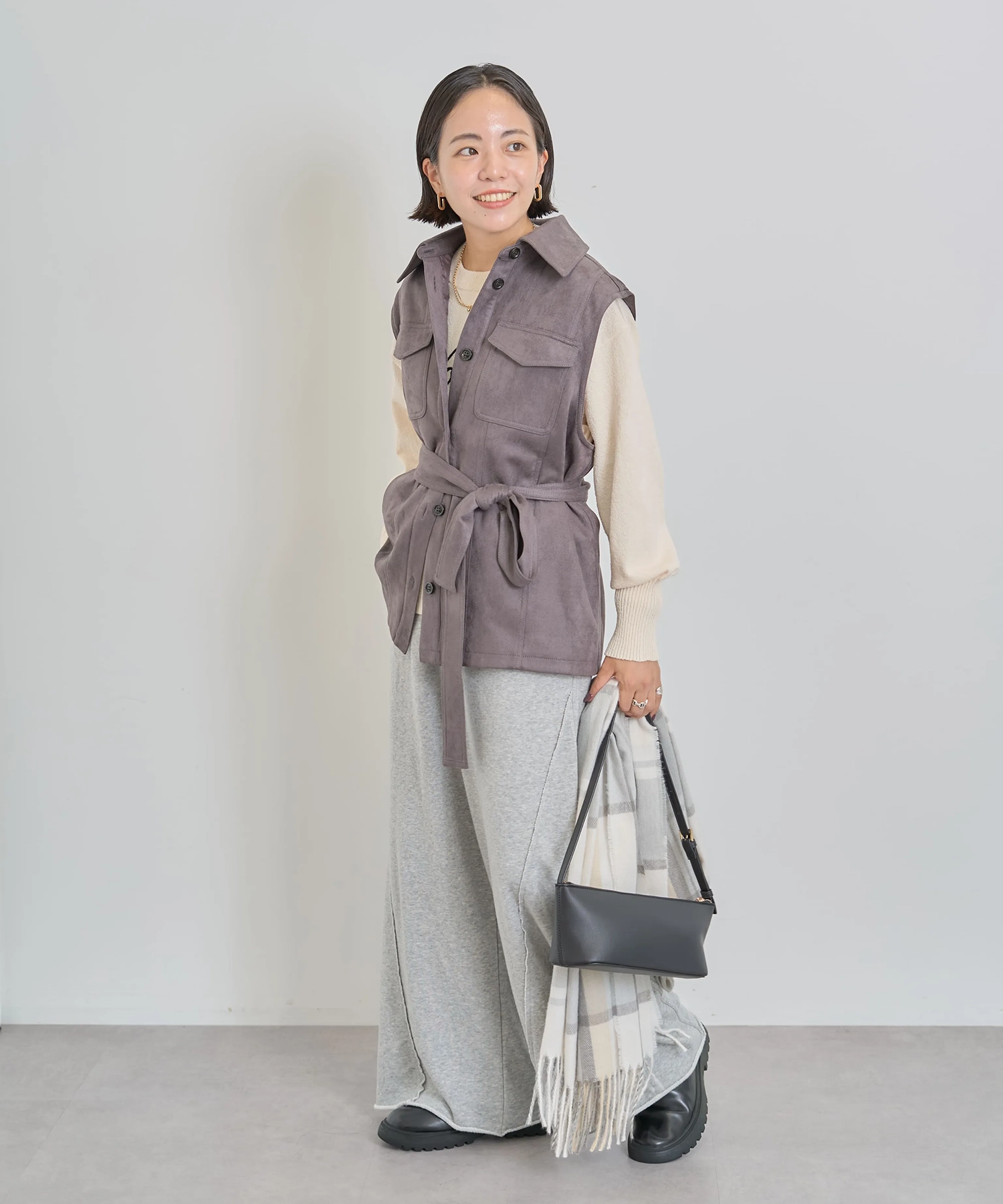 秋の主役はどっち?KNIT vs SWEAT