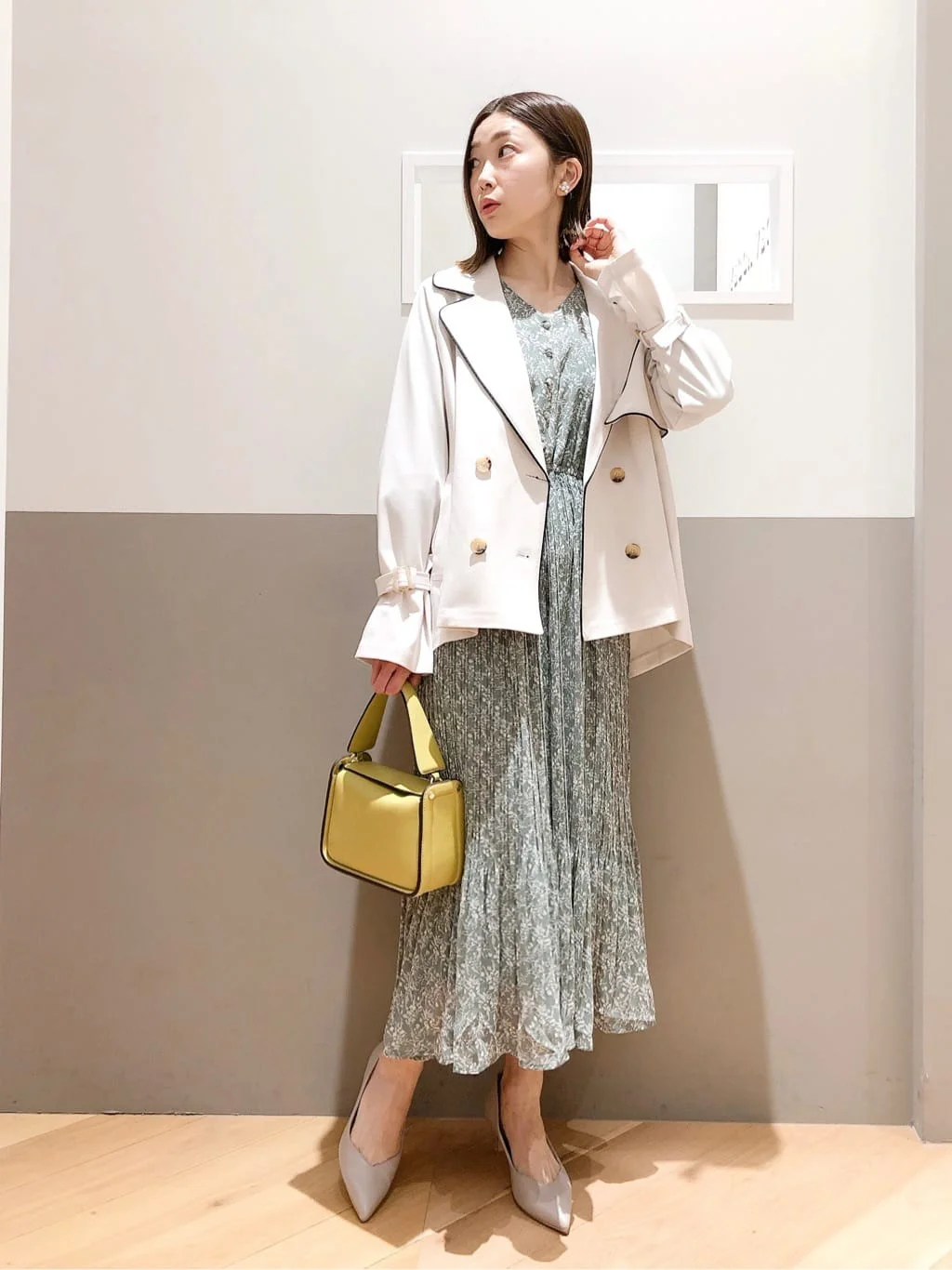 大人かわいいが叶う ボタニカル柄ワンピース｜春 ワンピース コーデ