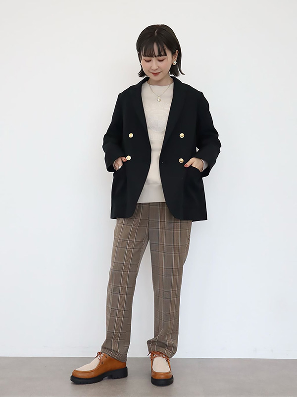 正統派トラッドをスウェットでカジュアルに|チェックパンツ コーデ