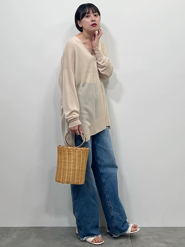 ワイドパンツならではの こなれ感たっぷりコーデ|夏 デート服