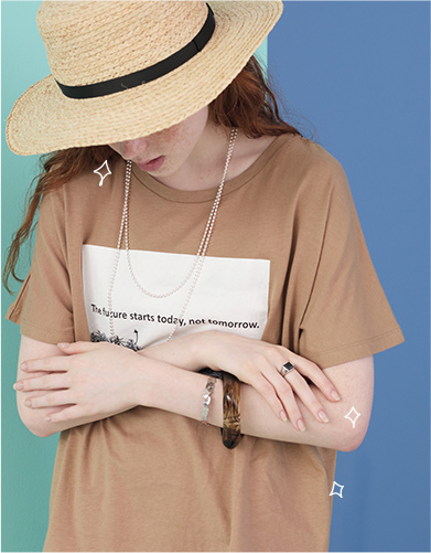 Photo T-shirt + Ball Chain Necklace